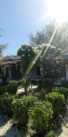 Jaribu Beach Hotel