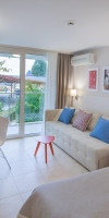 Noni's Apartments