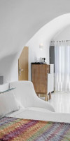Katikies Chromata Santorini - The Leading Hotels