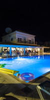 Kavos Plaza Hotel