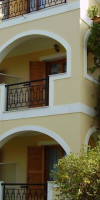 Kavos Psarou Studios & Apartments