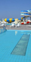 KING EVELTHON BEACH HOTEL & RESORT