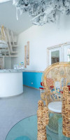 Kouros Home
