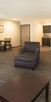 La Quinta Inn & Suites by Wyndham Las Vegas Airport South