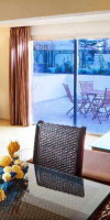 Las Piramides Resort