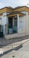 Le Penguin Hostel