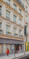 LE PETIT PARIS