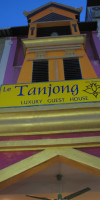 Le Tanjong House