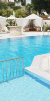 Leonidas Apartments & Suites