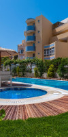 Leonidas Hotel & Apartments
