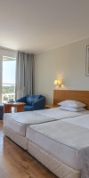 Orchard Rendezvous Hotel