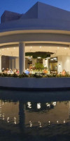 Majestic Elegance Costa Mujeres