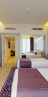 MERCURE DUBAI BARSHA HEIGHTS SUITES & APARTMENTS