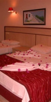 MERIC HOTEL