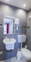 Merryl Hotel