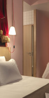 Mob Hotel Paris Les Puces