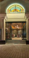 MONTEBELLO DELUXE HOTEL