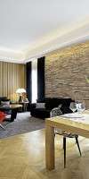 Monument Hotel