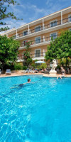 Morlans Garden Hotel