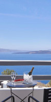 Mr and Mrs White Santorini