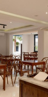 NAMI HOTEL & SUITES