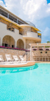 Neikos Mediterraneo Luxury Suites