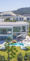 NIKKI BEACH RESORT & SPA
