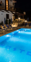 Nostos Hotel