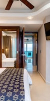 OCEAN DREAM CANCUN BY GURUHOTEL