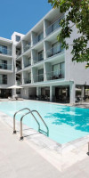 Oktober Downtown Rooms
