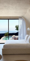 One of One Hotel