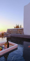 Ostraco Suites