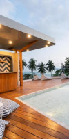 Panwaburi Beachfront Resort