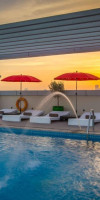 HOTEL VERSAY