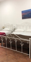 PARTENOPE LEGEND B&B