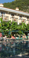 PERDIKIA BEACH HOTEL