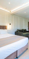 PHILIA CENTER SUITES