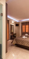 Pirofani Boutique Hotel
