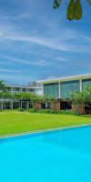 Pegasus Reef Hotel