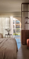PLANOS DELUXE HOTEL