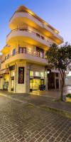 Polyxenia Suites