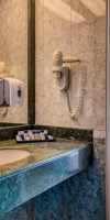 The Hotel at Fifth Avenue
