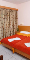 Poseidonia Hotel and Apartments