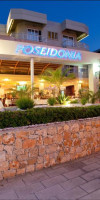 Poseidonia Hotel and Apartments