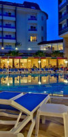 Dionyssos Hotel