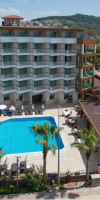  Riviera Hotel & Spa 