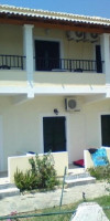 ROSE GARDEN HOTEL APARTMENT
