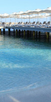 KING EVELTHON BEACH HOTEL