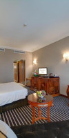 ROYAL ASCOT HOTEL