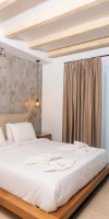 Royal Hotel and Suites